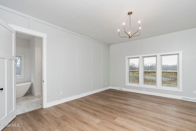 811 Walden's Pond Road, Guilderland, NY 12203