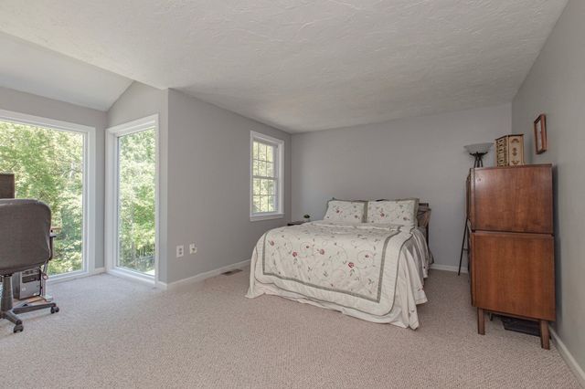 453 Turnpike Street 24, Easton, MA 02375