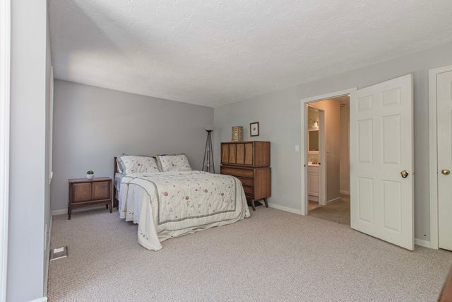 453 Turnpike Street 24, Easton, MA 02375