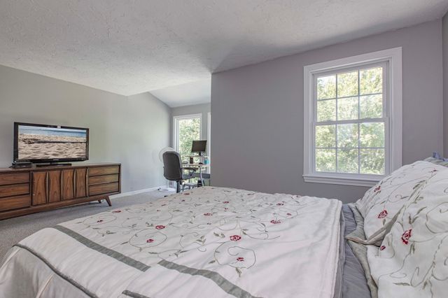 453 Turnpike Street 24, Easton, MA 02375