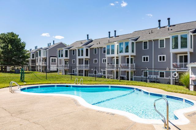 453 Turnpike Street 24, Easton, MA 02375