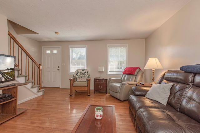 453 Turnpike Street 24, Easton, MA 02375