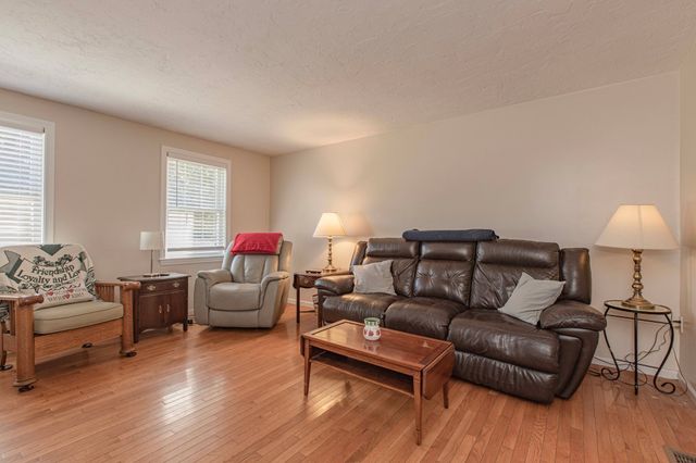 453 Turnpike Street 24, Easton, MA 02375