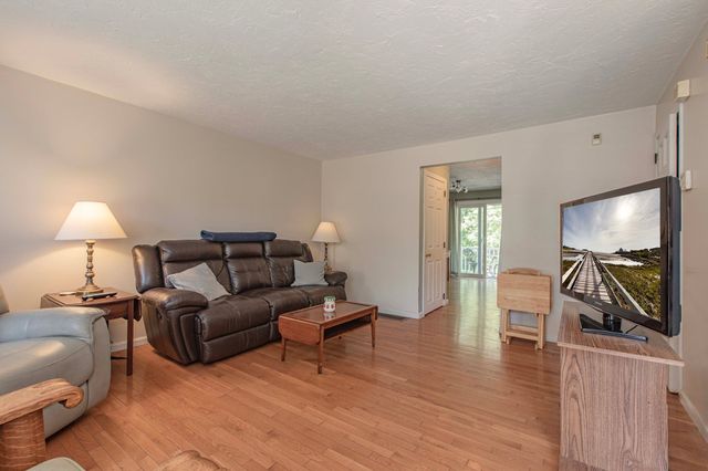 453 Turnpike Street 24, Easton, MA 02375