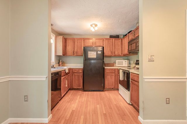 453 Turnpike Street 24, Easton, MA 02375