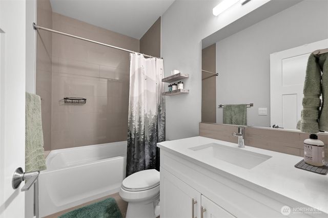 8971 Garibaldi Court, Blaine, WA 98230