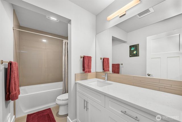 8971 Garibaldi Court, Blaine, WA 98230