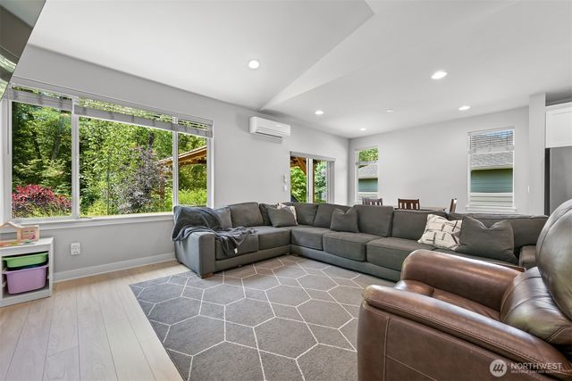 8971 Garibaldi Court, Blaine, WA 98230
