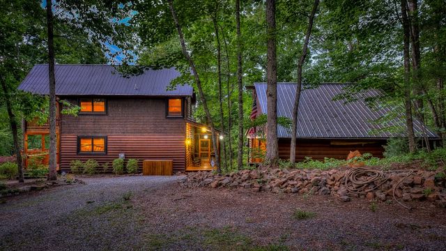 155 Shayla Drive, Blue Ridge, GA 30513