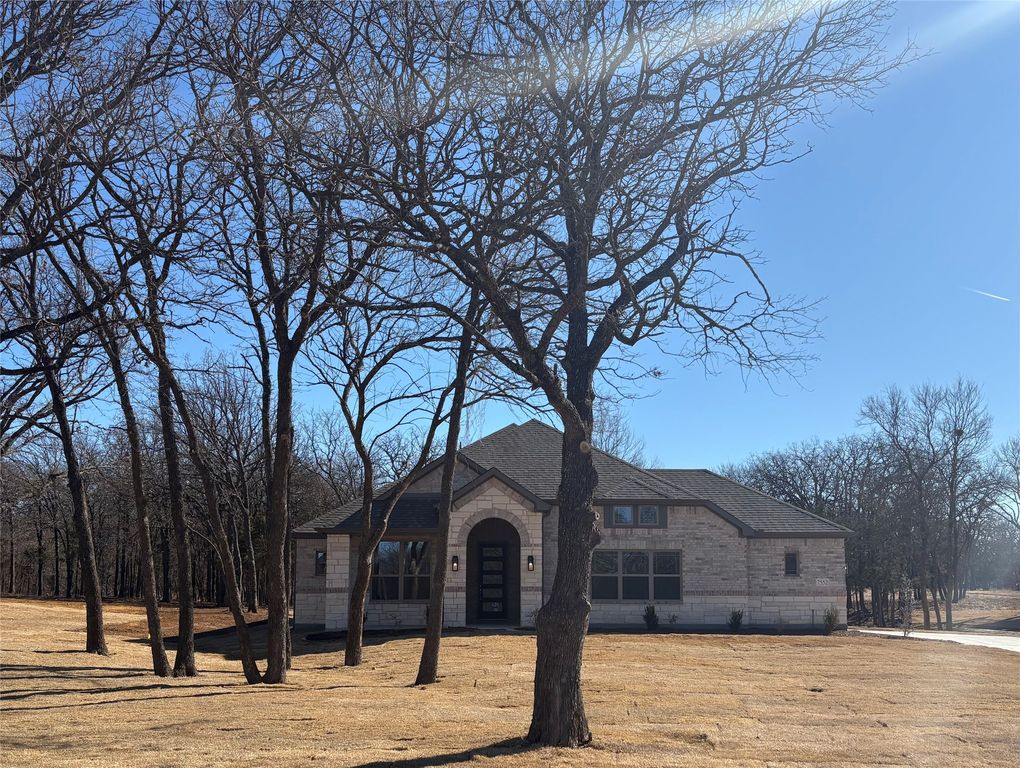7552 West Line Road, Collinsville, TX 76233