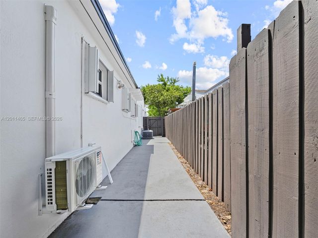521 SW 64th Court, Miami, FL 33144