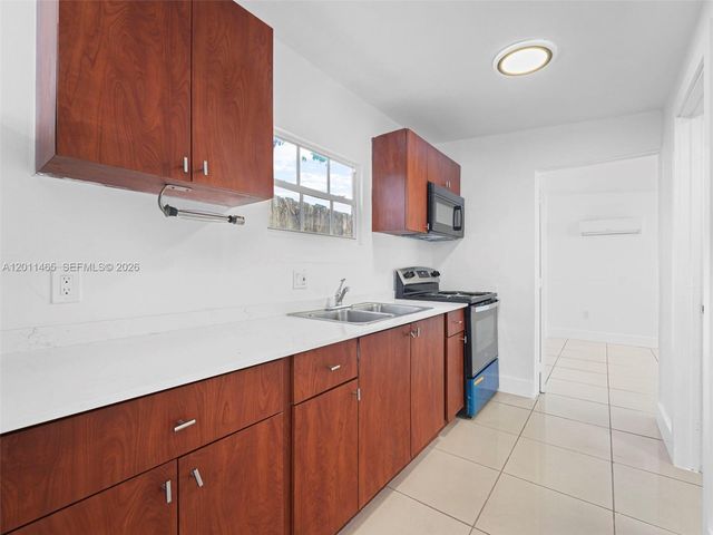 521 SW 64th Court, Miami, FL 33144