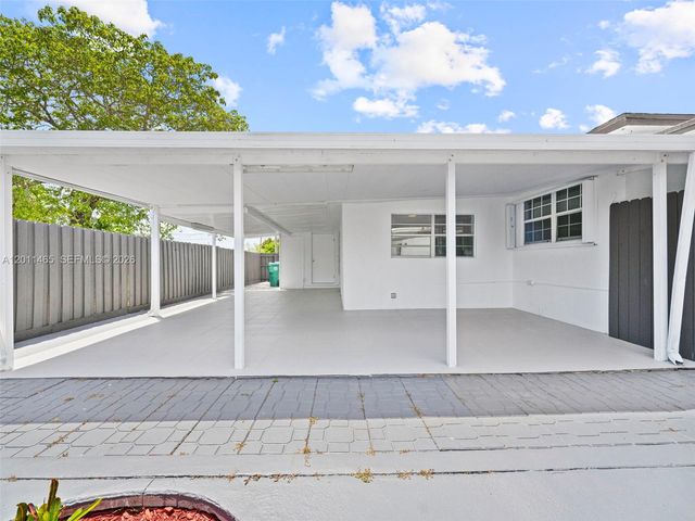 521 SW 64th Court, Miami, FL 33144