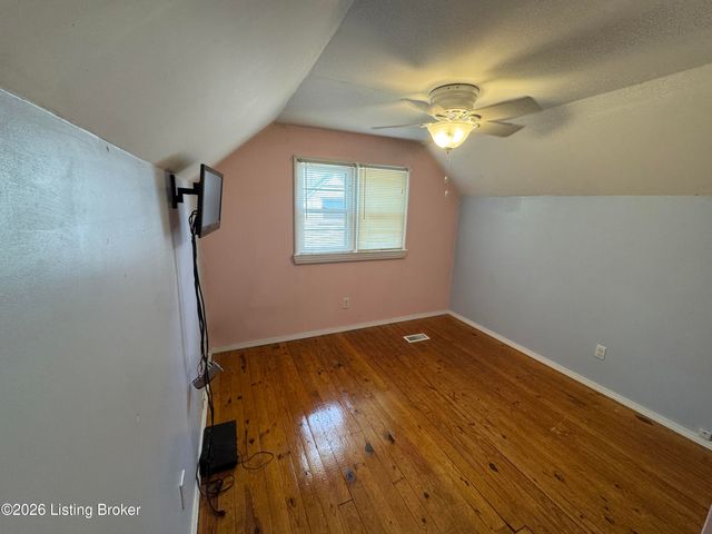 9212 Vevey Rd, Louisville, KY 40291