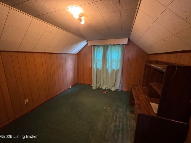 9212 Vevey Rd, Louisville, KY 40291