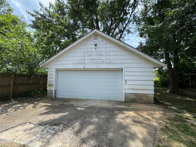 9212 Vevey Rd, Louisville, KY 40291
