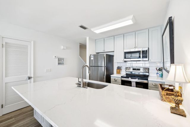 8116 E Co Highway 30A 5 5, Inlet Beach, FL 32461