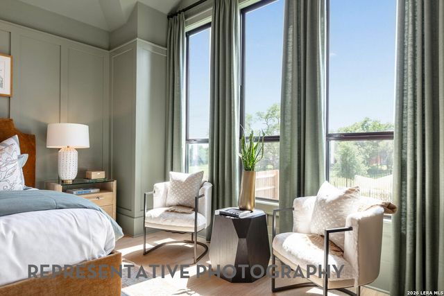 247 White Oak, Castroville, TX 78009