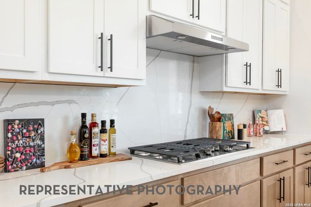 247 White Oak, Castroville, TX 78009