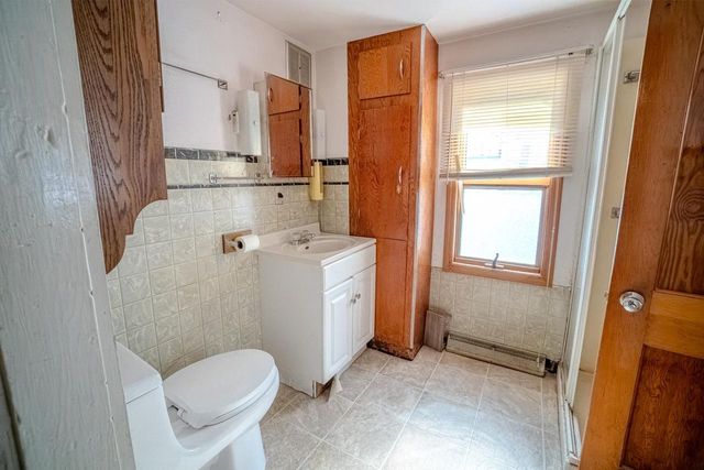 926 Pine Avenue, Hillsboro, WI 54634