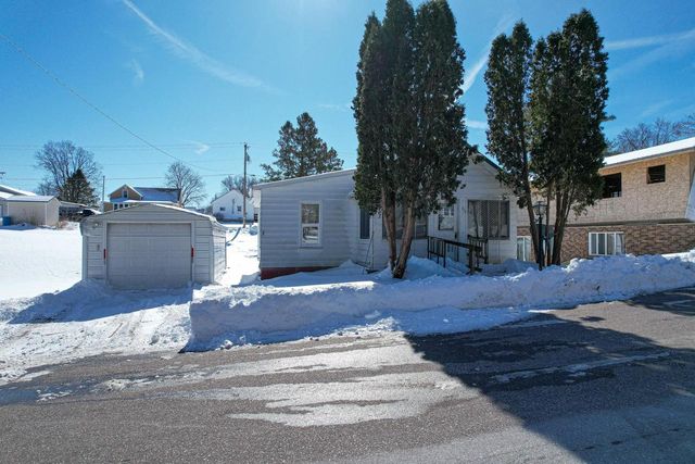 926 Pine Avenue, Hillsboro, WI 54634