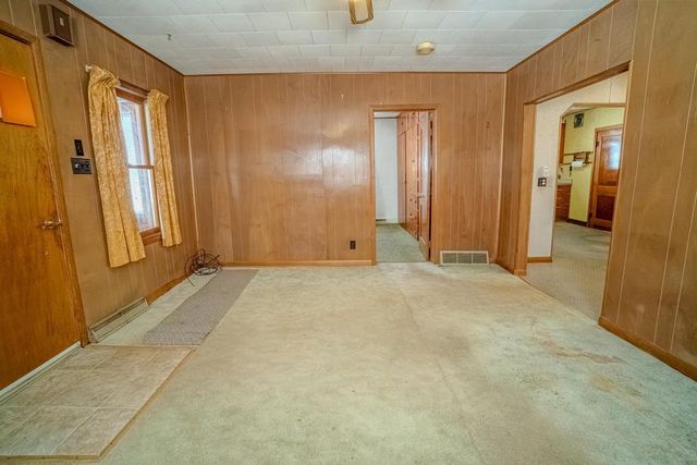 926 Pine Avenue, Hillsboro, WI 54634