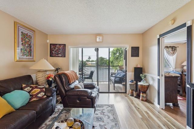 9670 W Mcnab Road 208, Tamarac, FL 33321