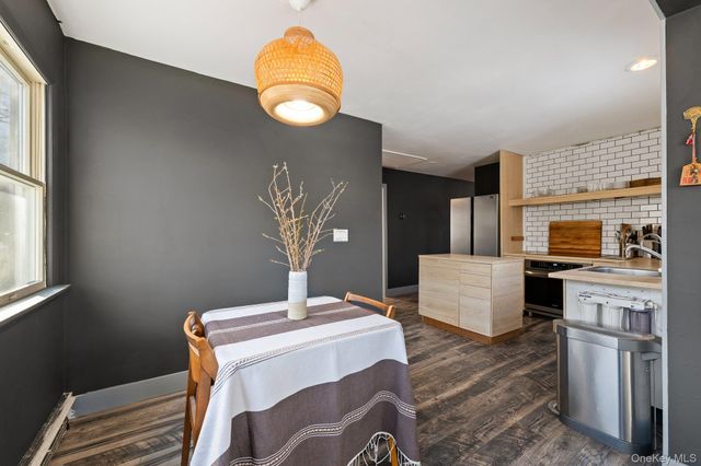 176 Maple Avenue, Flanders, NY 11901