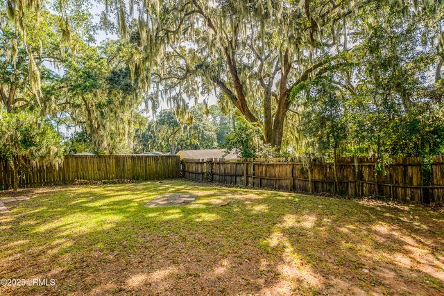 2514 Acorn Hill Avenue, Beaufort, SC 29902