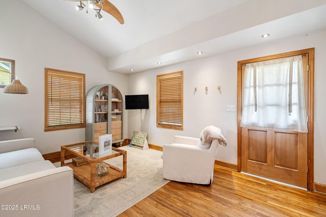 2514 Acorn Hill Avenue, Beaufort, SC 29902