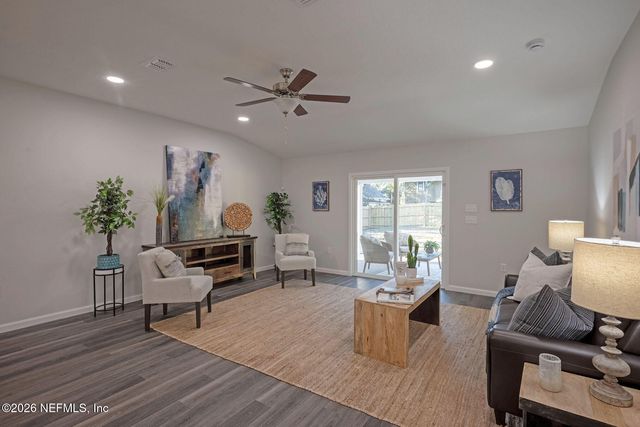 1313 FRED GRAY Road, Jacksonville, FL 32218