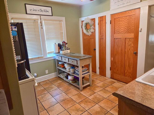 2367 N 70th STREET, Wauwatosa, WI 53213