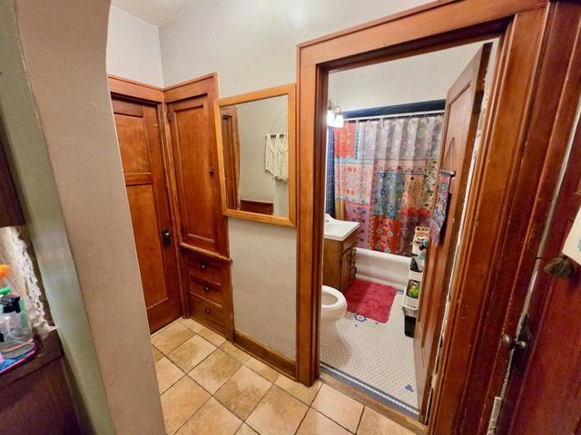 2367 N 70th STREET, Wauwatosa, WI 53213