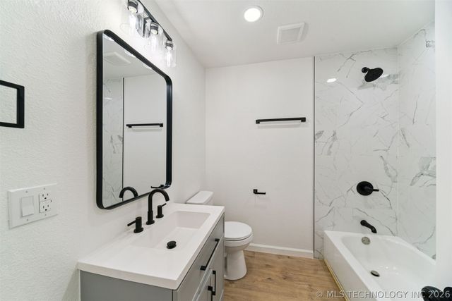 2934 W 68th Street, Tulsa, OK 74132