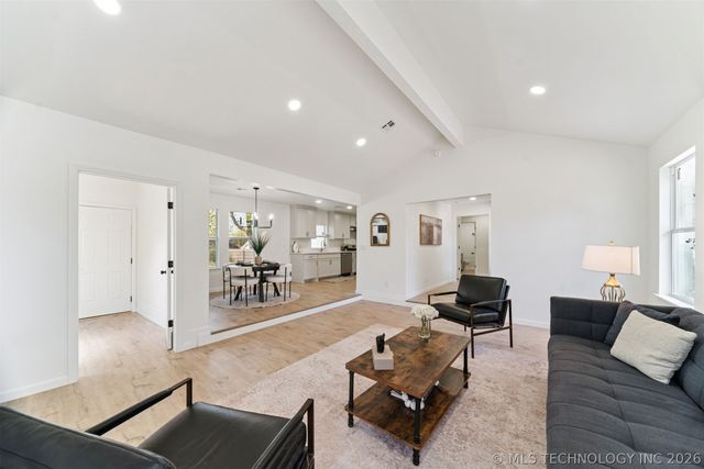 2934 W 68th Street, Tulsa, OK 74132