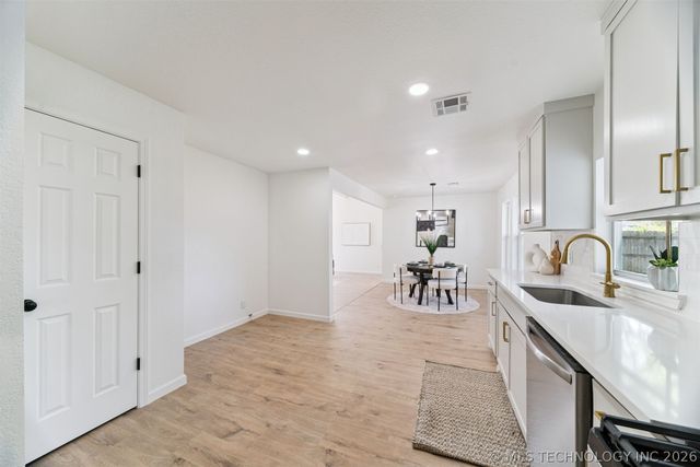 2934 W 68th Street, Tulsa, OK 74132