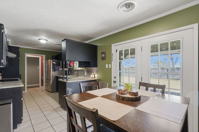 1949 Chimneywood Court, Abilene, TX 79602