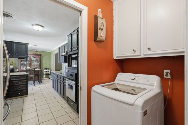 1949 Chimneywood Court, Abilene, TX 79602