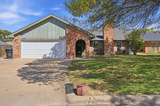 1949 Chimneywood Court, Abilene, TX 79602