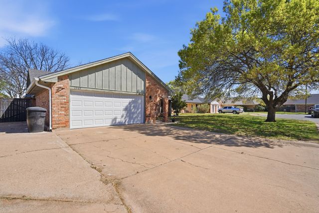 1949 Chimneywood Court, Abilene, TX 79602