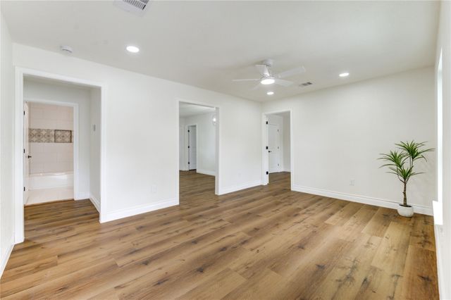 2407 36th Avenue N, Texas City, TX 77590