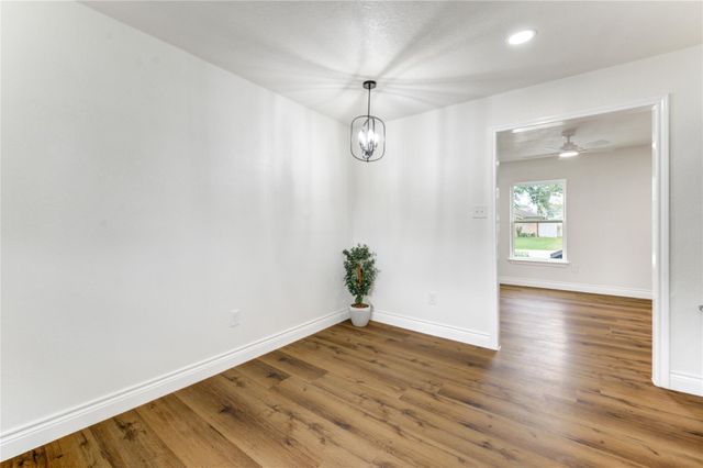 2407 36th Avenue N, Texas City, TX 77590