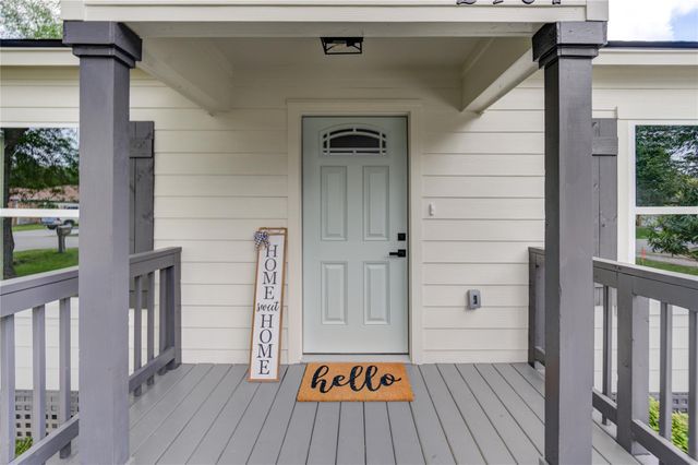 2407 36th Avenue N, Texas City, TX 77590