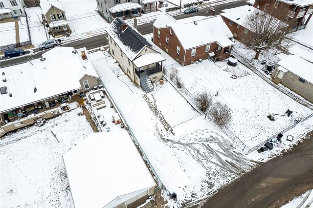 415 Giffin Ave, Canonsburg, PA 15317