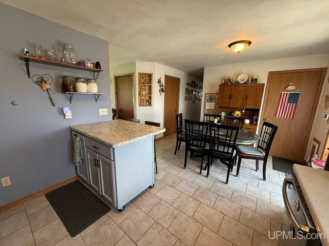N7474 White Clover Road, Manawa, WI 54949