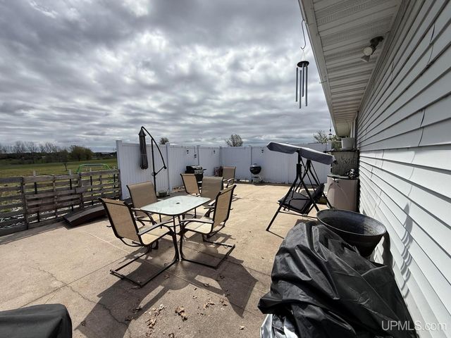N7474 White Clover Road, Manawa, WI 54949