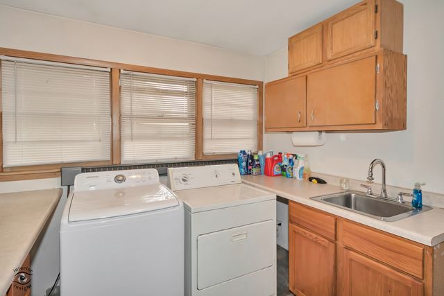 2608 Essington Road, Joliet, IL 60435
