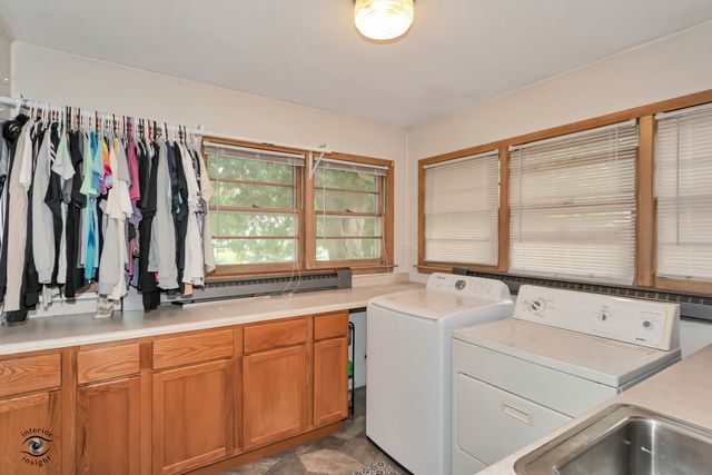 2608 Essington Road, Joliet, IL 60435