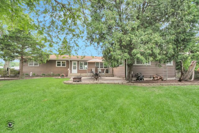 2608 Essington Road, Joliet, IL 60435