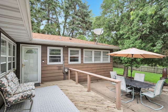 2608 Essington Road, Joliet, IL 60435
